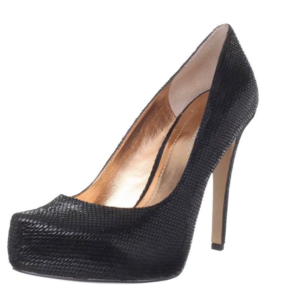 BCBGeneration Parade Black Platform Pumps size 8.5